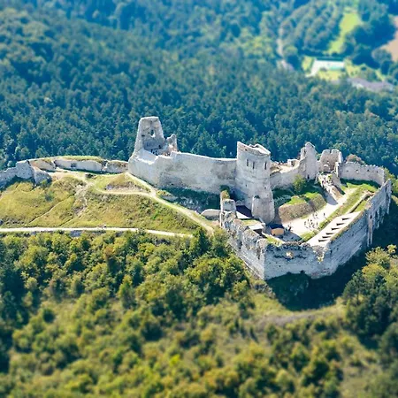 Daire Srdce Mesta 1 - Zazitkovy Na Pesej Zone S Balkonom A Terasou Stará Turá