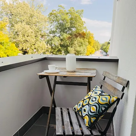 Apartament Srdce Mesta 1 - Zazitkovy Na Pesej Zone S Balkonom A Terasou Stará Turá