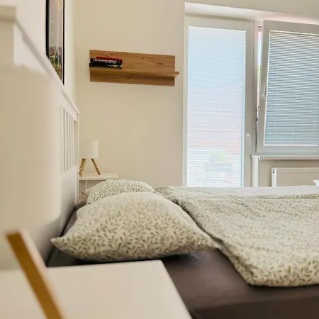 Srdce Mesta 1 - Zazitkovy Na Pesej Zone S Balkonom A Terasou Apartament *